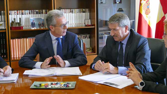 Reunión del delegado territorial y el presidente de Confae.