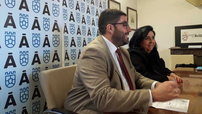 Jesús Manuel Sánchez Cabrera y Beatriz Díaz.