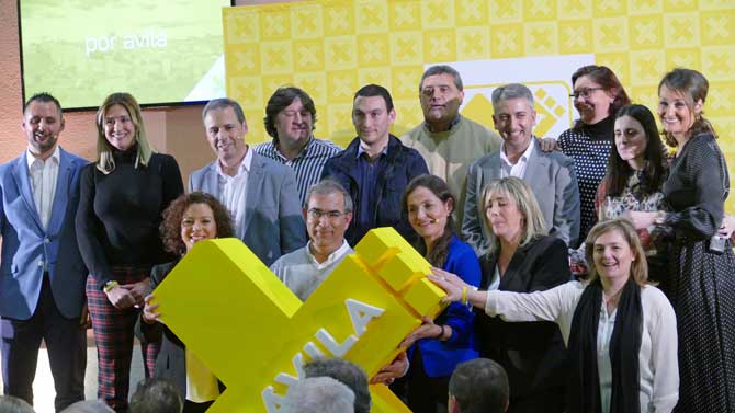 Coordinadores de grupos de Por Ávila en la presemtación.