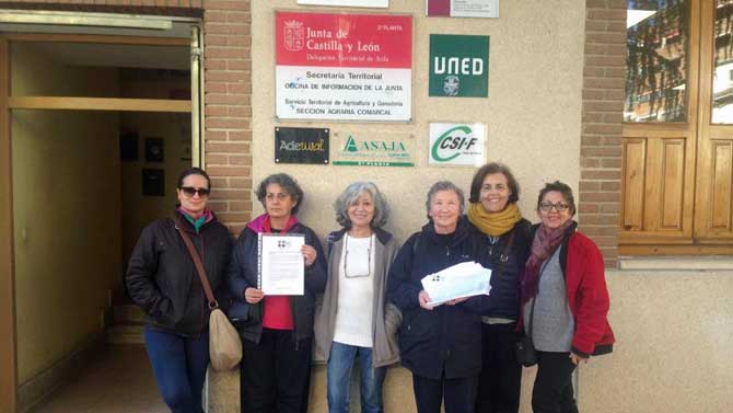 La Plataforma en Defensa de la Sanidad en el Ti&eacute;tar registran 5.820 firmas.