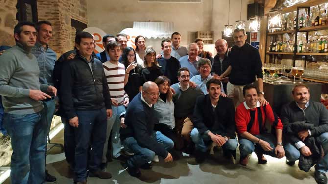 Francisco Igea con militantes de Cs en la última campaña electoral.