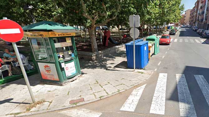 Quiosco de la ONCE en la plaza del Rollo.