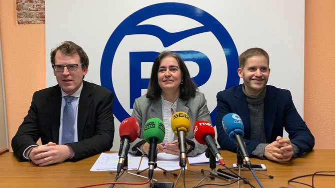 Mario Ayuso, Sánchez-Reyes y Miguel Encinar en rueda de prensa.