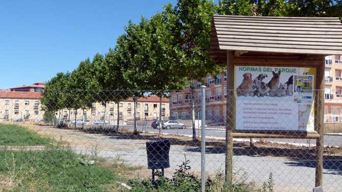 Parque canino en la zona sur.