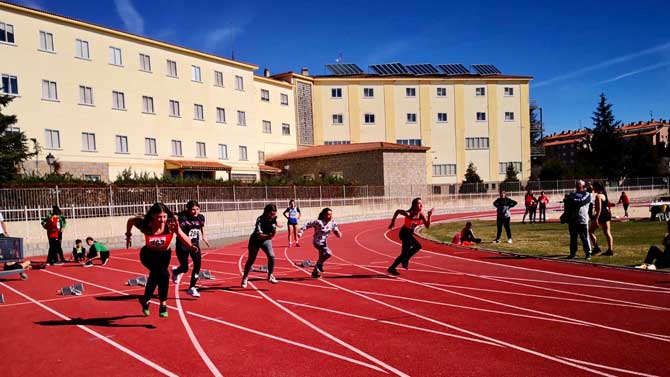 Atletismo en los Juegos Escolares Provinciales.