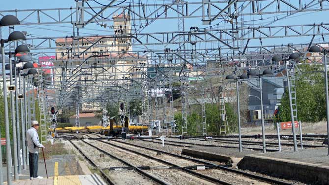 Estaci&oacute;n de &Aacute;vila.