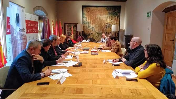 Jurado del Premio de la Crítica de Castilla y León.