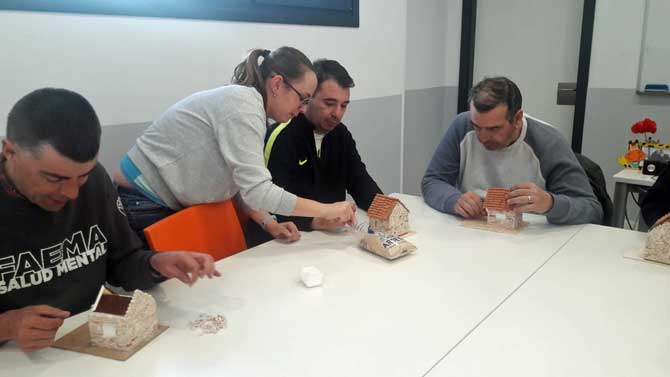 Una de las jóvenes contratadas por Faema para el nuevo proyecto.