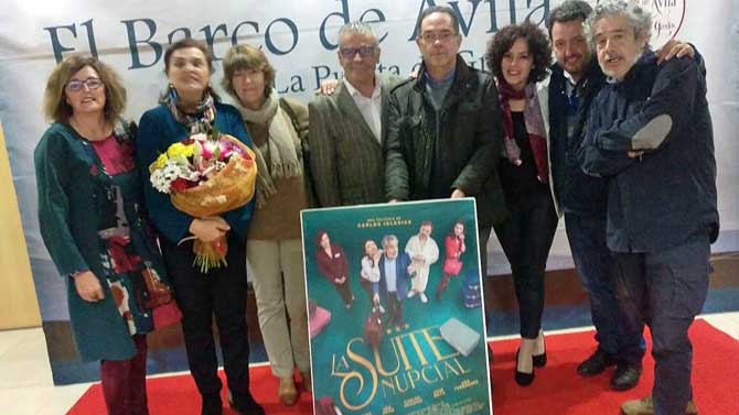 Eloísa Vargas (segunda izquierda) y Carlos Iglesias (derecha) en El Barco de Ávila.