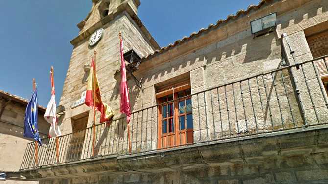 Ayuntamiento de La Adrada.