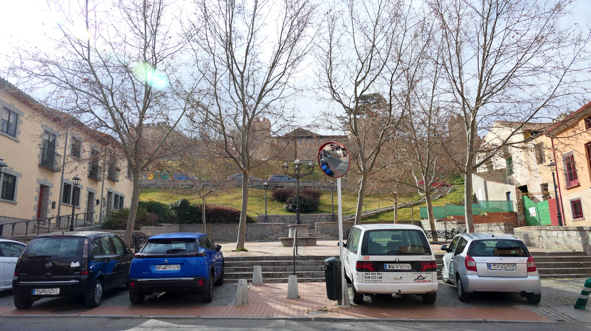 Plaza Ajates.