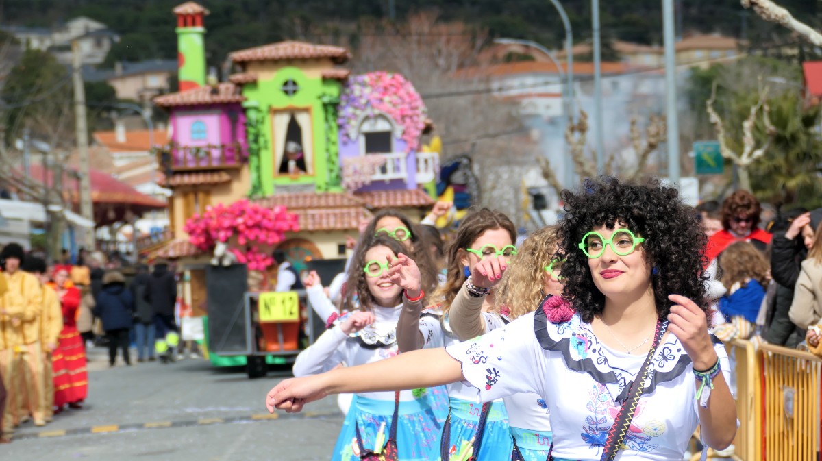 'Encanto', carroza ganadora del concurso provincial del Carnaval de Cebreros.