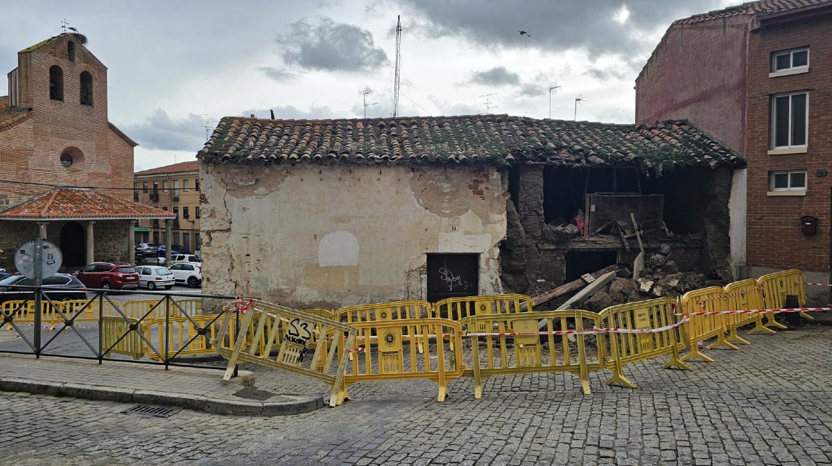 Derrumbe de un edificio en el barrio de Las Vacas.