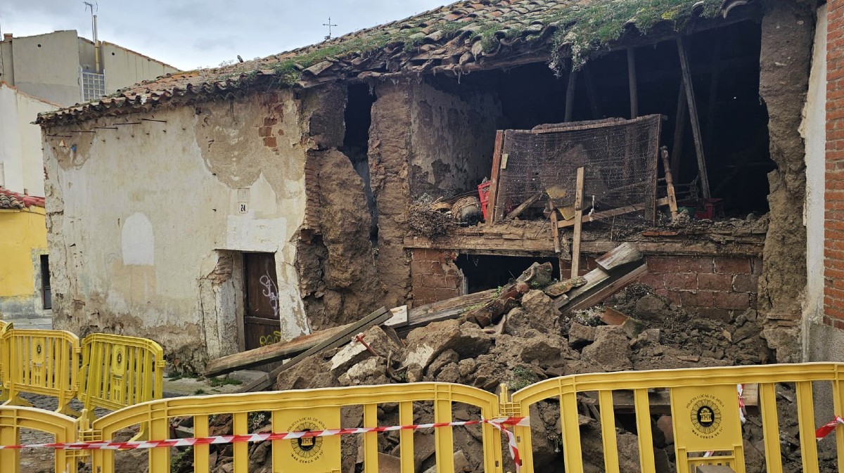 Derrumbe de un edificio en la plaza de Las Vacas.