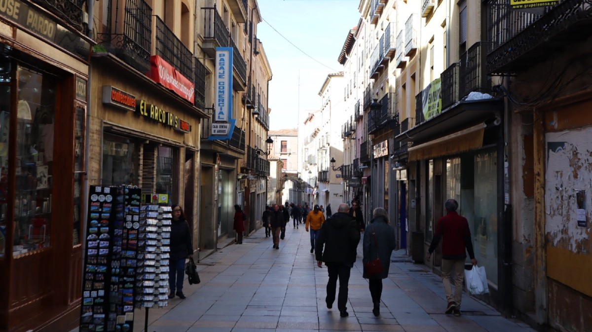 Imagen de archivo de la calle Reyes Católicos.