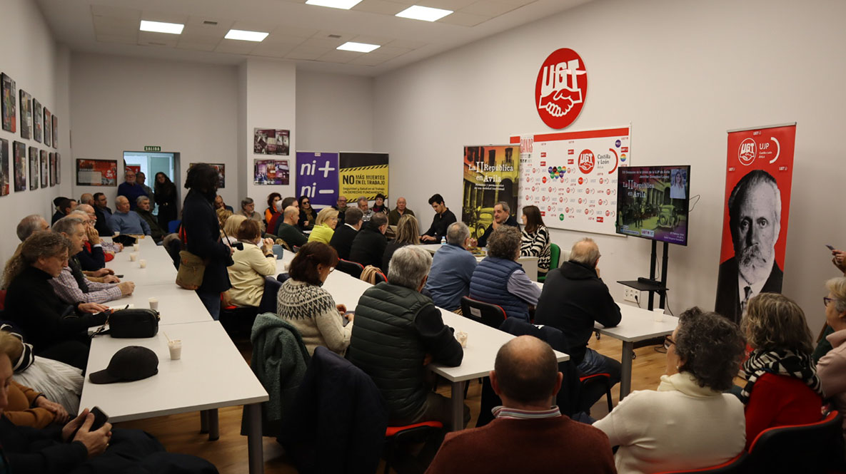 Jennifer González en los Desayunos de UJP