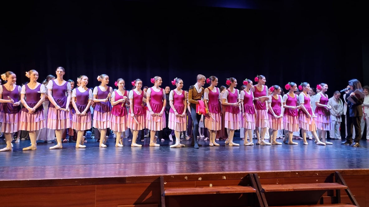 Grupo de danza clásica