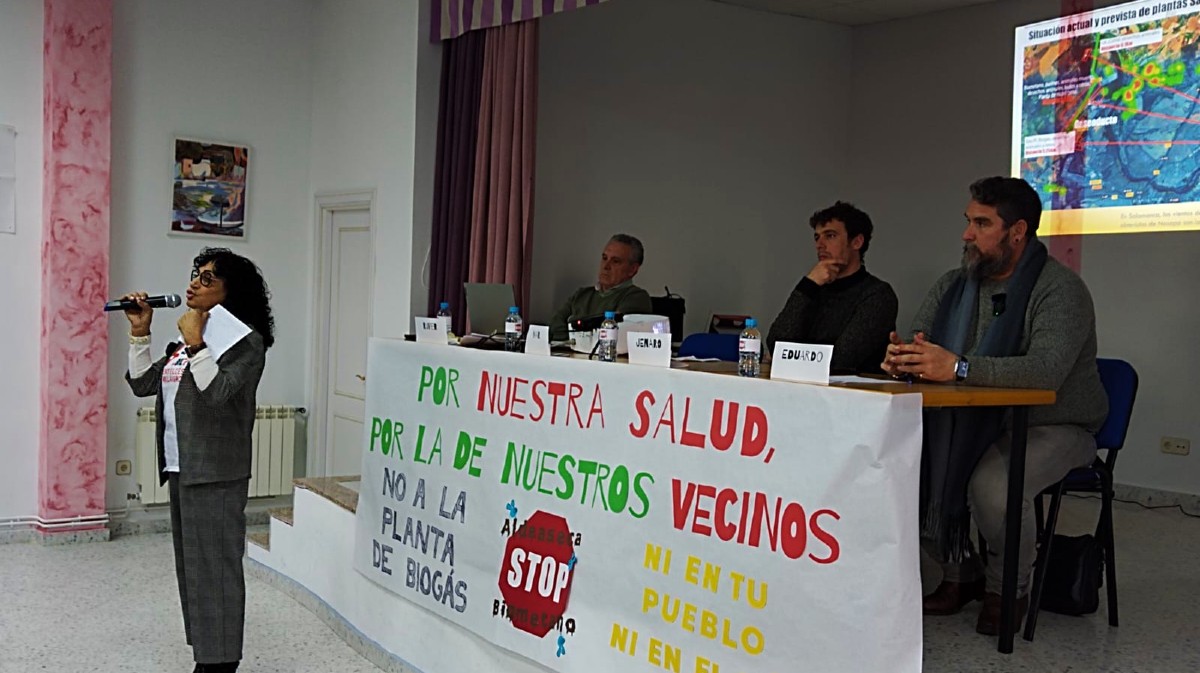 Charla-coloquio de la plataforma Aldeaseca Stop Biometano contra la planta de biogás.