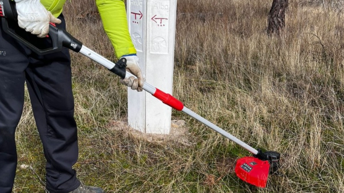 Renovada la señalización de la ruta teresiana entre Ávila y Alba de Tormes