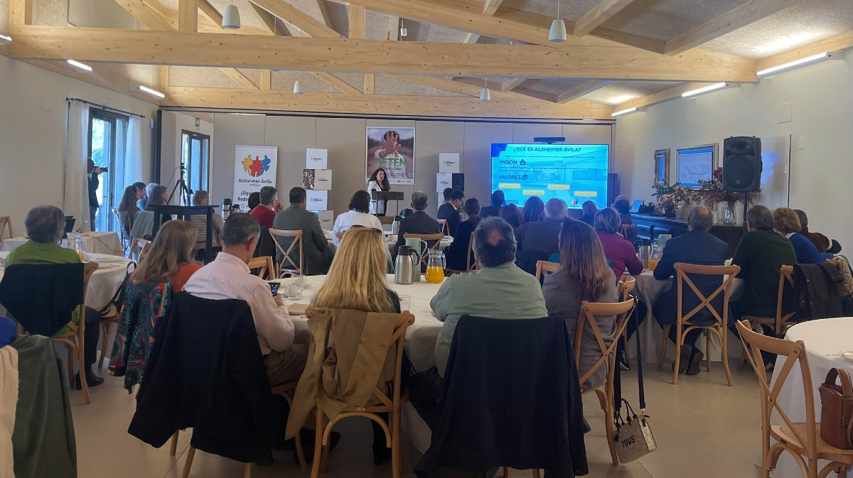 Presentaci&oacute;n del proyecto Det&eacute;n, de detecci&oacute;n del Alzheimer, en El Oso.