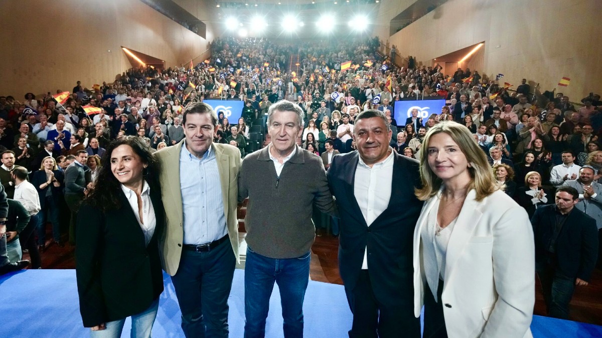 Cristrina Sanchidri&aacute;n, Ma&ntilde;ueco, Feij&oacute;o, Carlos Garc&iacute;a y Alicia Garcia.