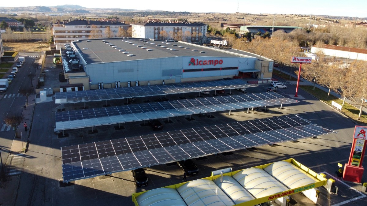 Supermercado Alcampo en &Aacute;vila.