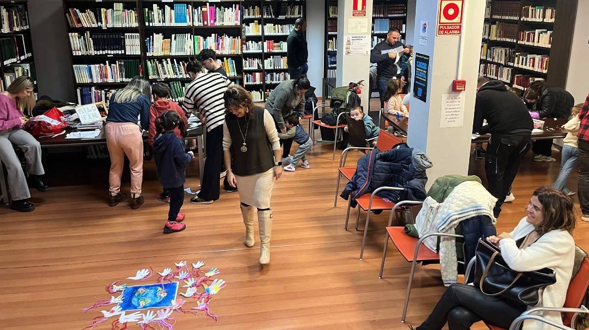 Actividad en Arenas por el D&iacute;a de la Paz.