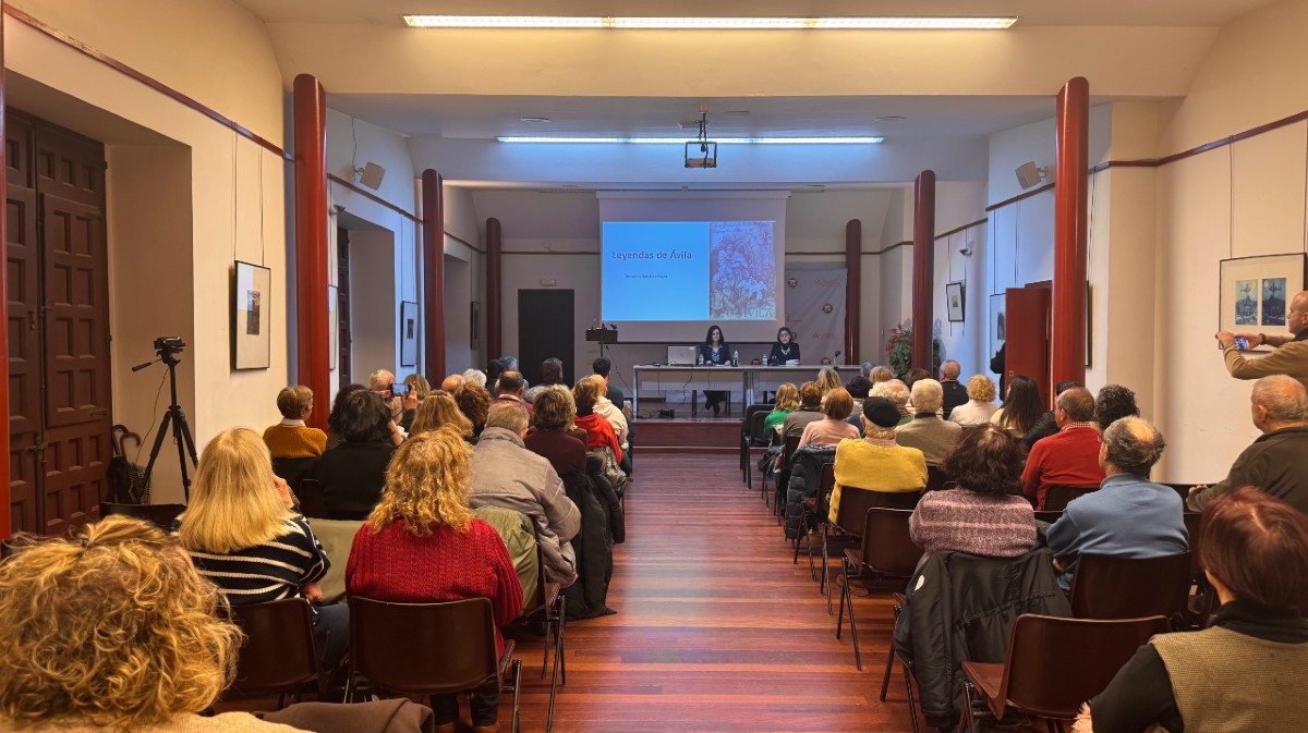 La UNED abre en Arévalo la programación cultural en Arévalo