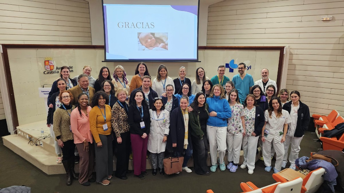 Enfermeras neonatólogas visitan el Hospital de Sonsoles dentro de un programa de intercambio profesional
