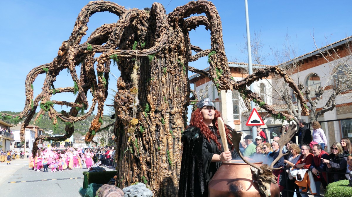 VÍDEO | Más de 20.000 personas despiden el carnaval en Cebreros