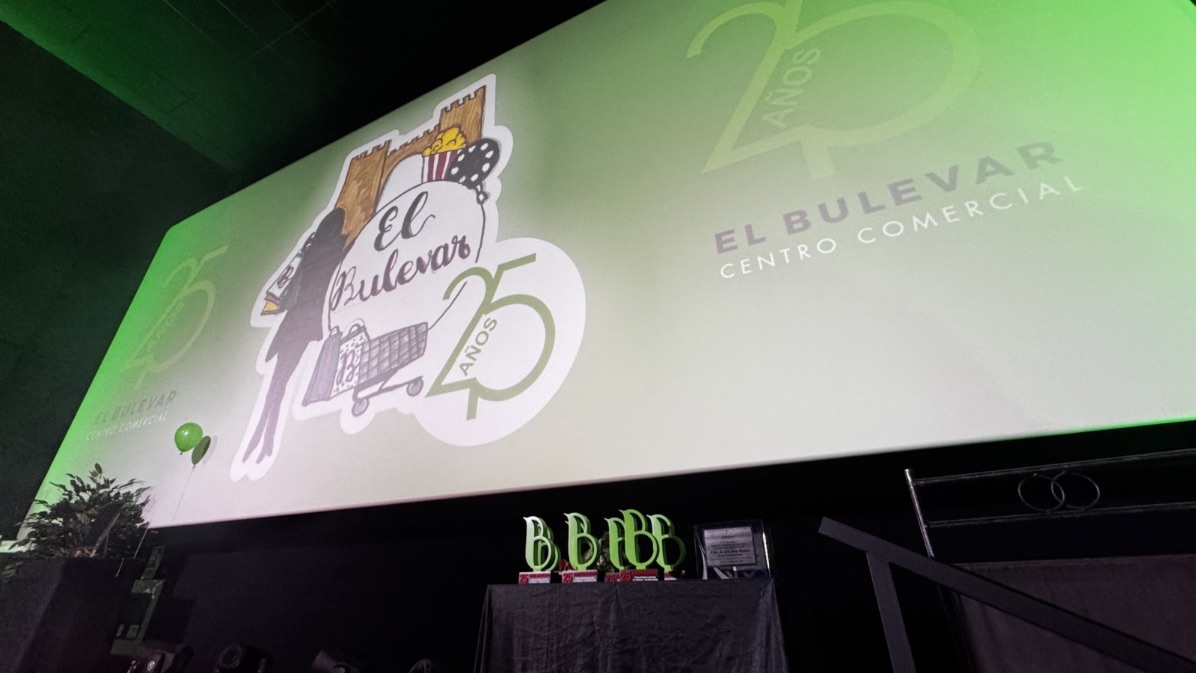 El Centro Comercial El Bulevar cumple 25 años