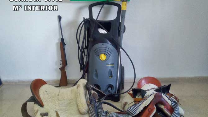 Objetos recuperados de los robos en naves de La Moraña.