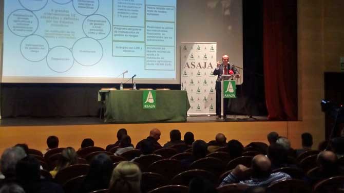El director general de la PAC interviene en un acto en El Barco de &Aacute;vila.