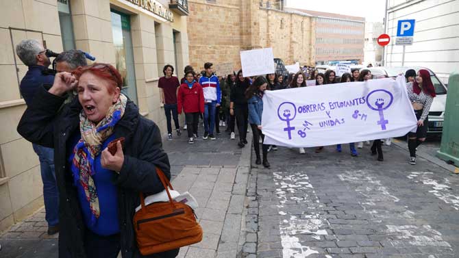 Manifestación de estudiantes de Ávila en el Día de la Mujer.