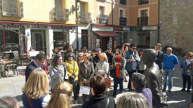 'Ruta de la concordia' sobre Adolfo Suárez.