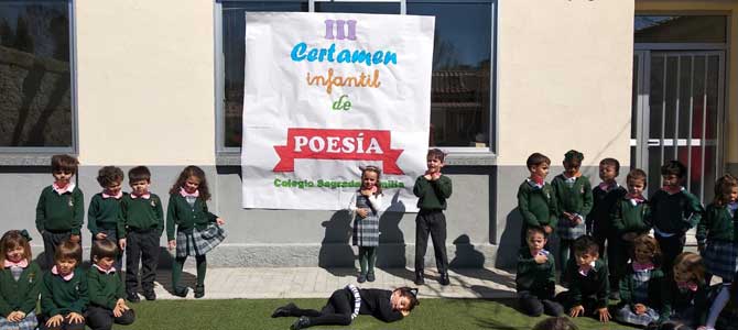 Día de la Poesía en el Colegio Sagrada Familia.