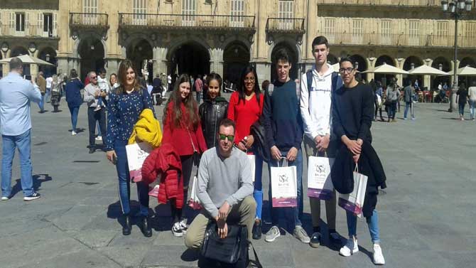 Equipo del IES Isabel de Castilla ganador de la Olimpiada de Geografia.