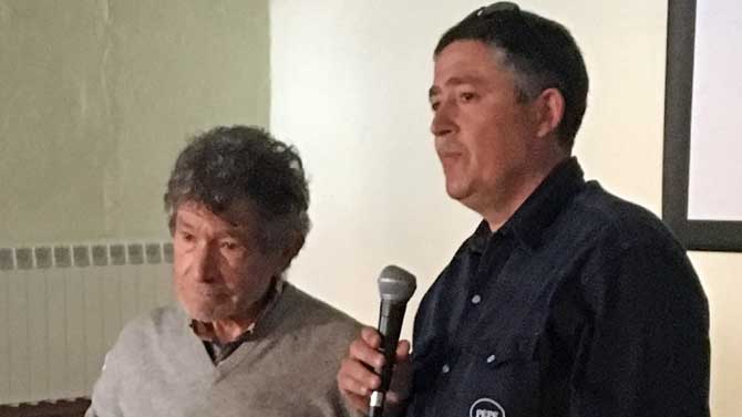 Carlos Soria en el IES Candavera, en Candeleda.