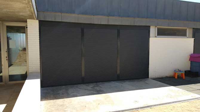 Nuevas persianas de la Escuela Infantil de Cebrerios.