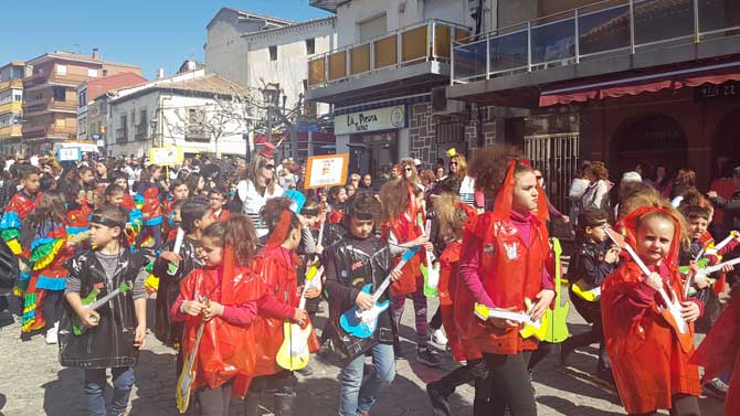 Desfile infantil del Carnaval de Cebreros.