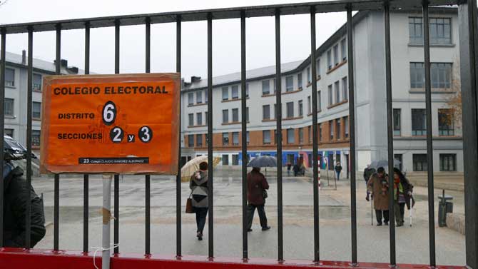 Imagen de archivo de un colegio electoral.