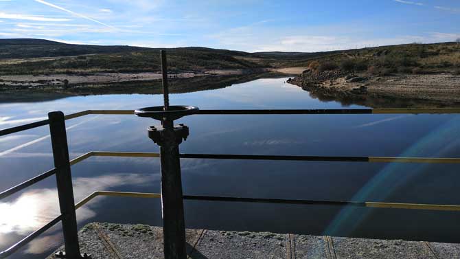 Embalse de Becerril.