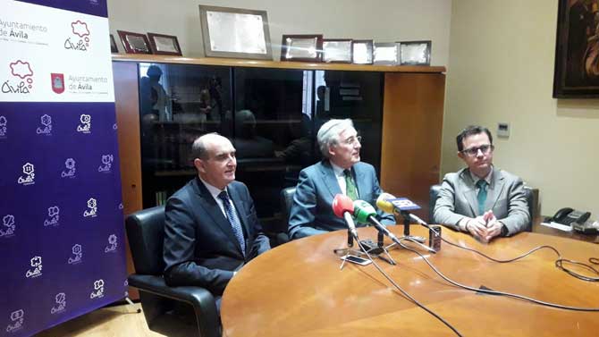 Visita del Procurador del Común al alcalde de Ávila.