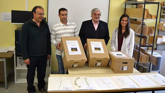 La UCAV entrega un herbario con especies de El Oso.