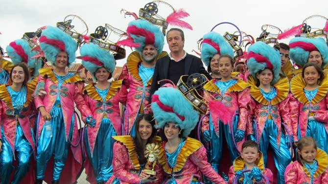 Comparsa ganadora de adultos del concurso de Carnaval de Arévalo.
