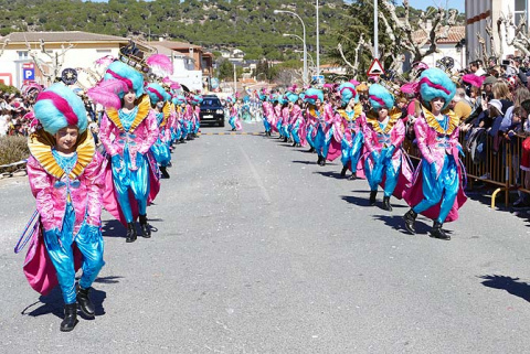 Segundo premio comparsas provincial: 'Zarkana'.