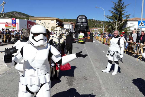 Cuarto premio local carrozas: 'El lado oscuro'.