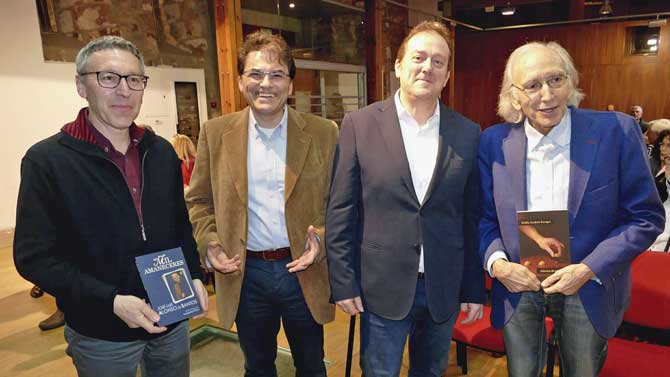 Escapa y Alonso de Santos (a los lados), entre Pedro Ojeda y el Ángel Sánchez.