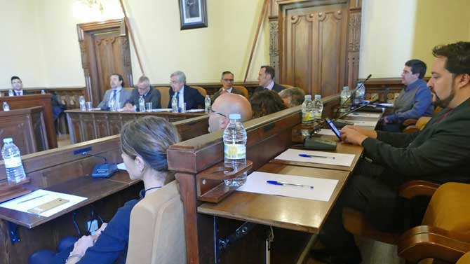 Imagen de archivo de un pleno con motivo del Día de la Mujer.