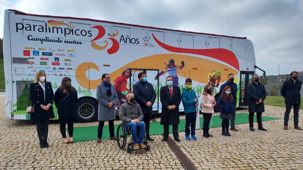 Autobús del Comité Paralimpico Español en Ávila.